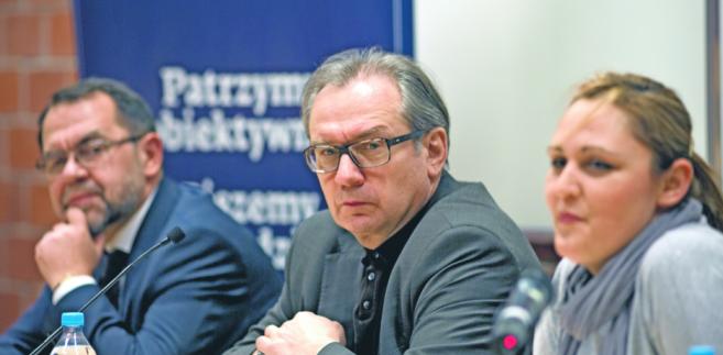 Profesor Krzysztof Rączka, dziekan Wydziału Prawa i Administracji Uniwersytetu Warszawskiego, Cezary Stypułkowski, prezes zarządu mBanku SA, gość Akademii Sukcesu, i Dominika Sikora, zastępca redaktor naczelnej Dziennika Gazety Prawnej.