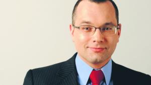 Mikołaj Pietrzak, adwokat, przewodniczący komisji praw człowieka przy Naczelnej Radzie Adwokackiej, reprezentuje Abd al-Rahima al-Nasziriego w polskim śledztwie i w postępowaniu przed Europejskim Trybunałem Praw Człowieka w sprawie dotyczącej tajnych więzień CIA w Polsce