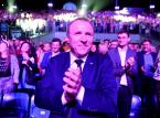 "Fakt" podał, że przyjaciółka Kurskiego dostała 68 tys. zł premii. TVP zapowiada pozew